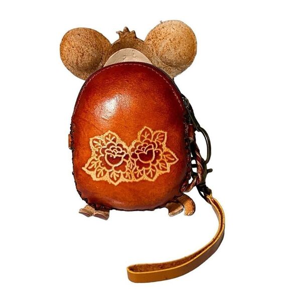 Handmade Genuine Leather Mouse Cheese Wristlet Top Zipper Closure Embossed New - Picture 4 of 5